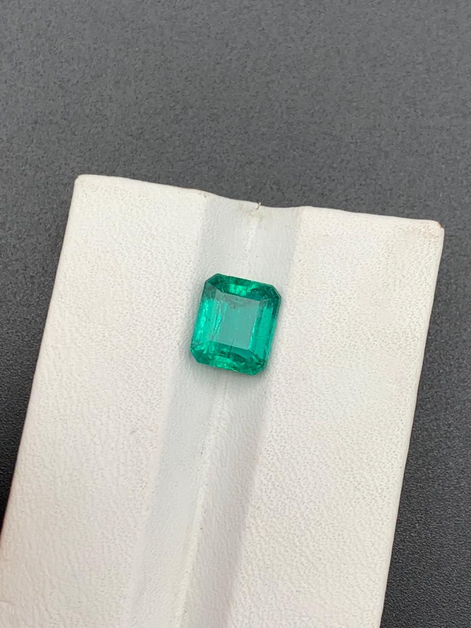 Loose emerald faceted stones