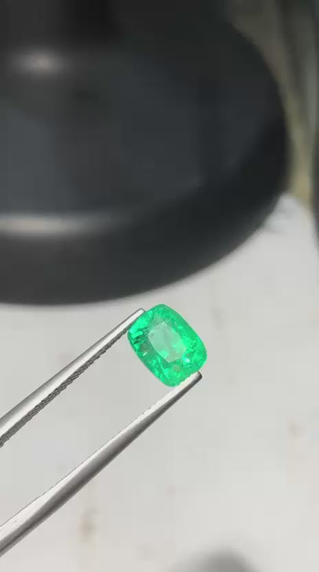 2 Carats Octagonal Natural Panjshir Emerald Gemstone
